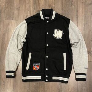 Mens Medium UNDEFEATED Varsity Bomber Jacket Black Grey Snap Front Streetwear